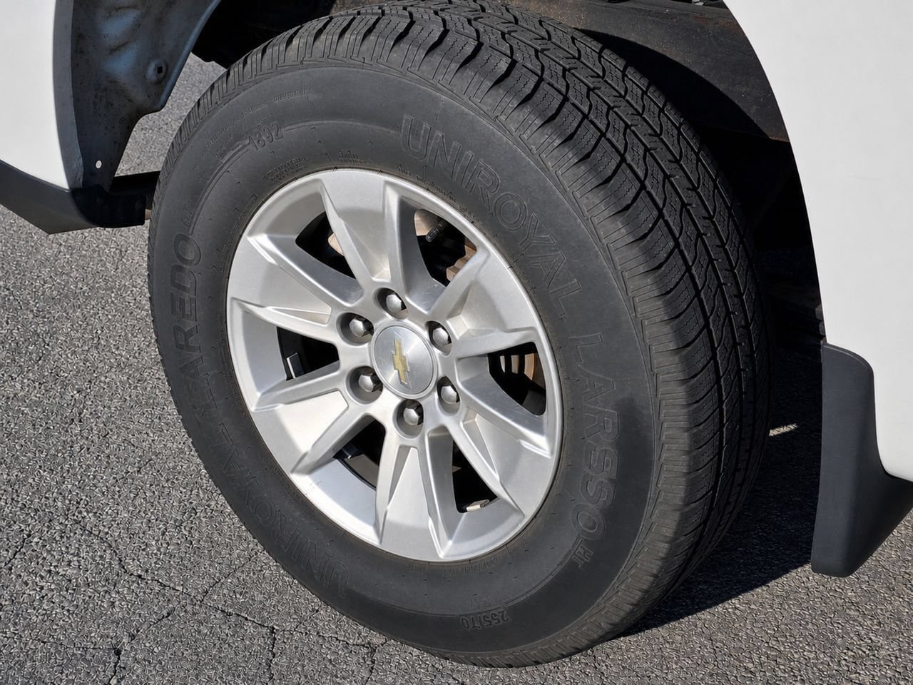 Certified 2020 Chevrolet Silverado 1500 LT AWD/4WD image 13