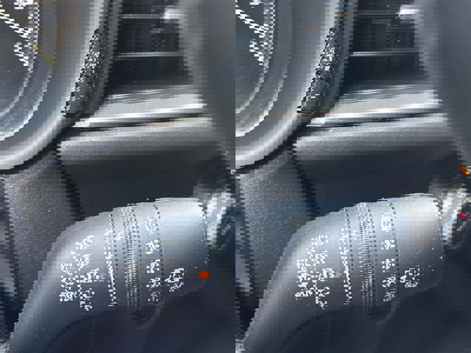 Used 2021 MAZDA CX-30 AWD 2.5 S w/ Select Package image 26