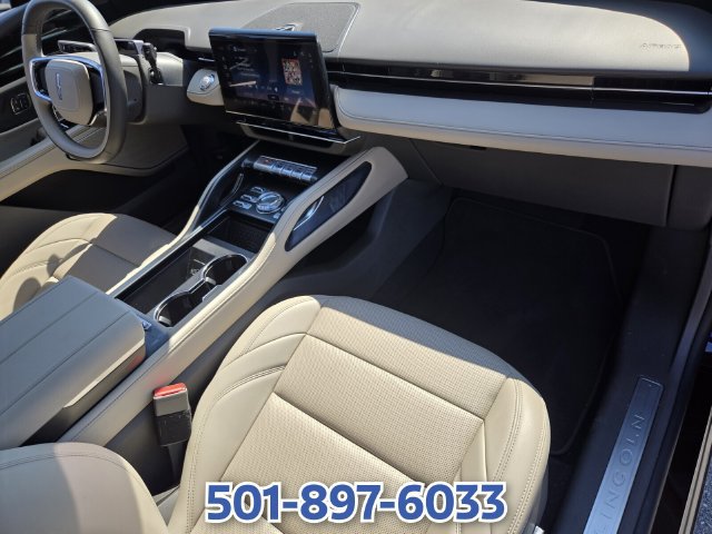 Certified 2025 Lincoln Nautilus Premier AWD/4WD image 17