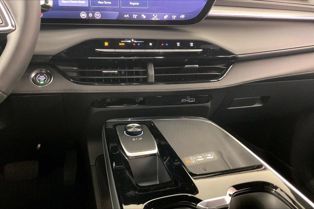 New 2027 Buick Enclave Preferred w/ LPO, Floor Liner Package FWD image 7