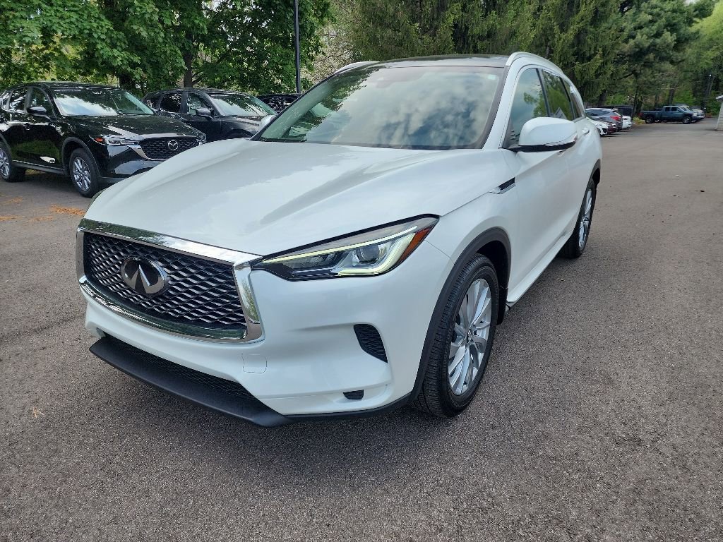 Used 2023 INFINITI QX50 Luxe AWD/4WD image 1