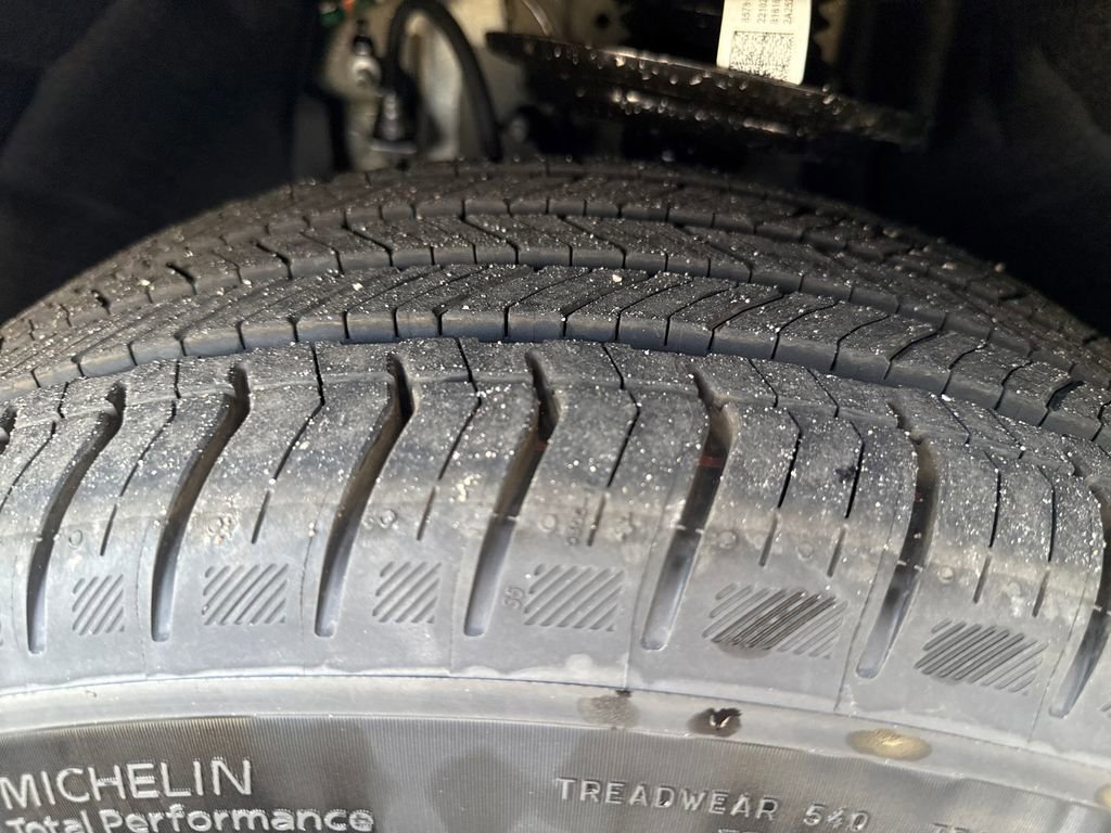 New 2026 Chevrolet Equinox EV LT w/ Comfort Package AWD/4WD image 27