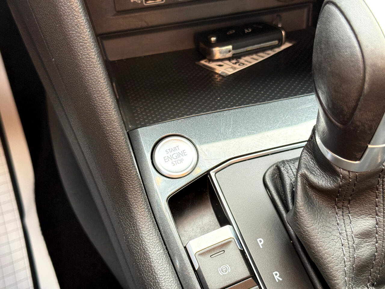 Used 2019 Volkswagen Tiguan SE w/ Panoramic Sunroof Package image 19