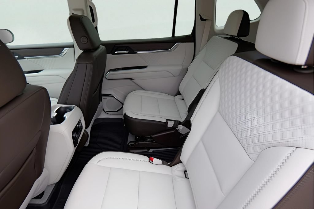 New 2026 GMC Acadia Denali w/ Super Cruise Package FWD image 23