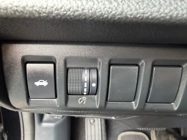 Used 2025 Subaru Legacy Premium AWD/4WD image 19