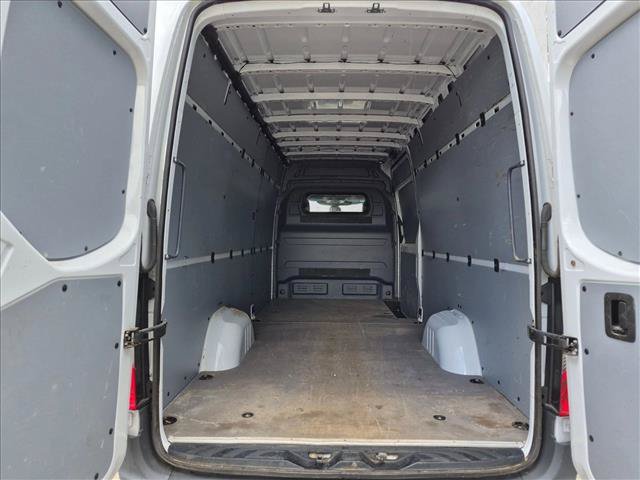 Used 2024 Mercedes-Benz eSprinter 170 Cargo image 15