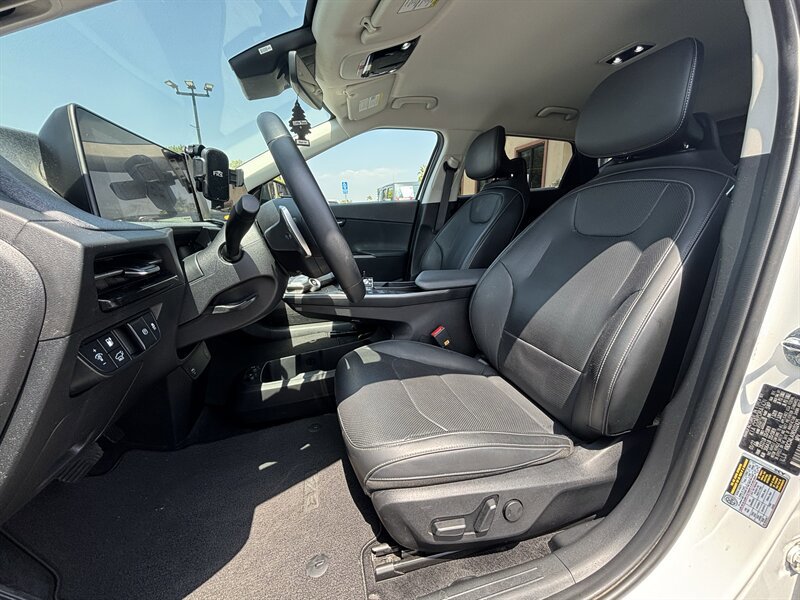 Used 2022 Kia EV6 Wind RWD image 16