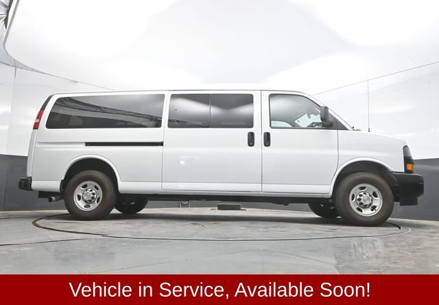 Used 2024 Chevrolet Express 3500 LS RWD image 39