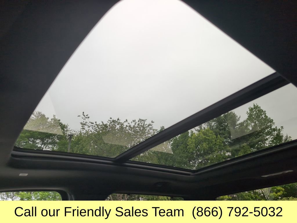 Used 2024 Toyota Tundra Platinum AWD/4WD image 22