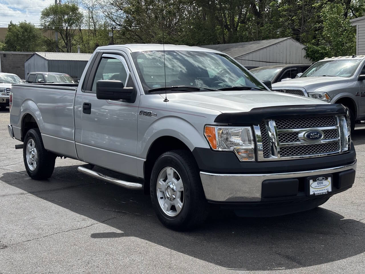 Used 2013 Ford F150 XL w/ Mid Equipment Group RWD image 2