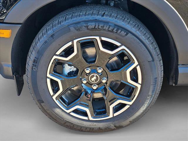 New 2025 Ford Bronco Sport Outer Banks image 10