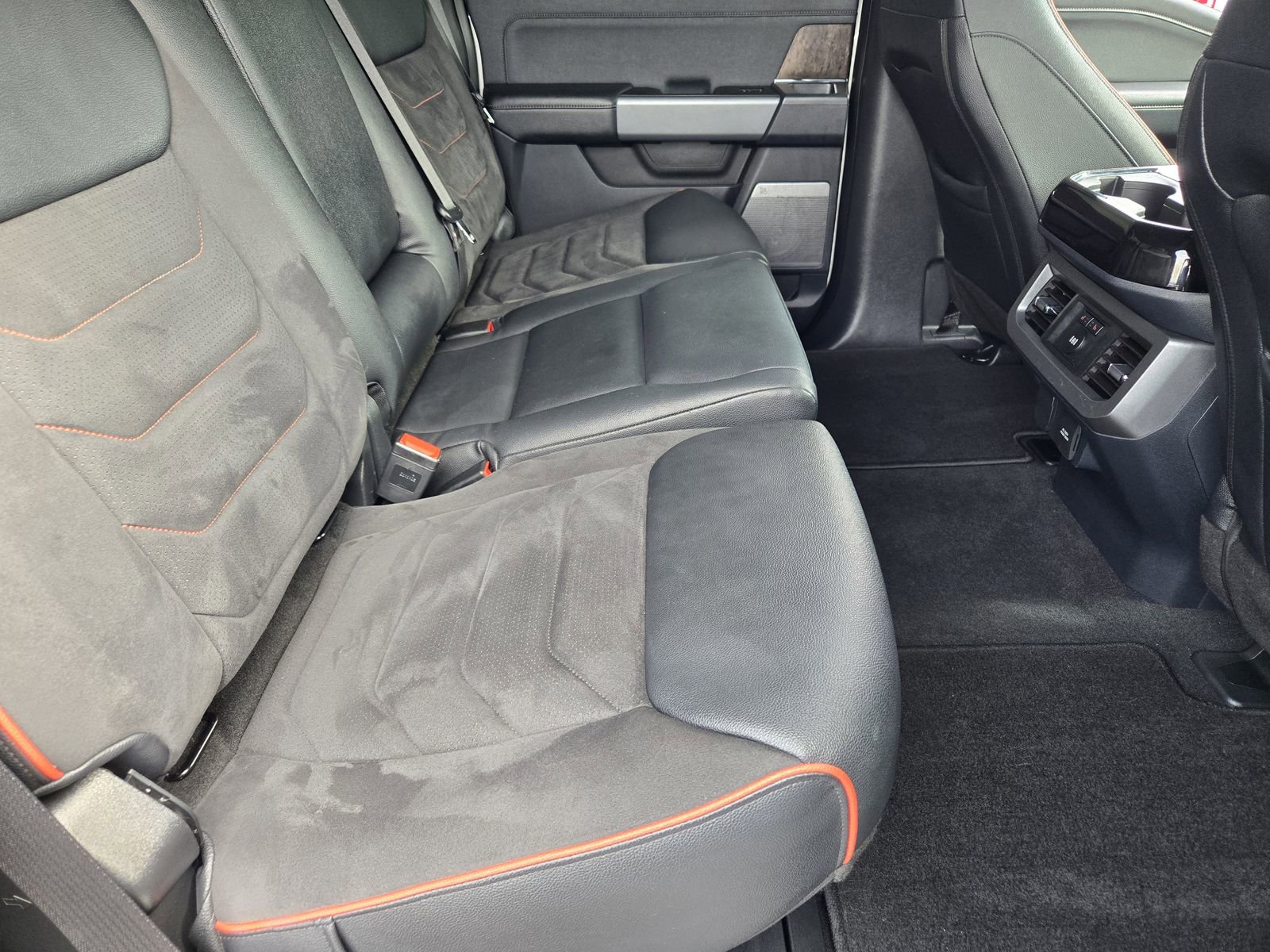 Used 2023 Ford F250 Lariat w/ Lariat Ultimate Package AWD/4WD image 30