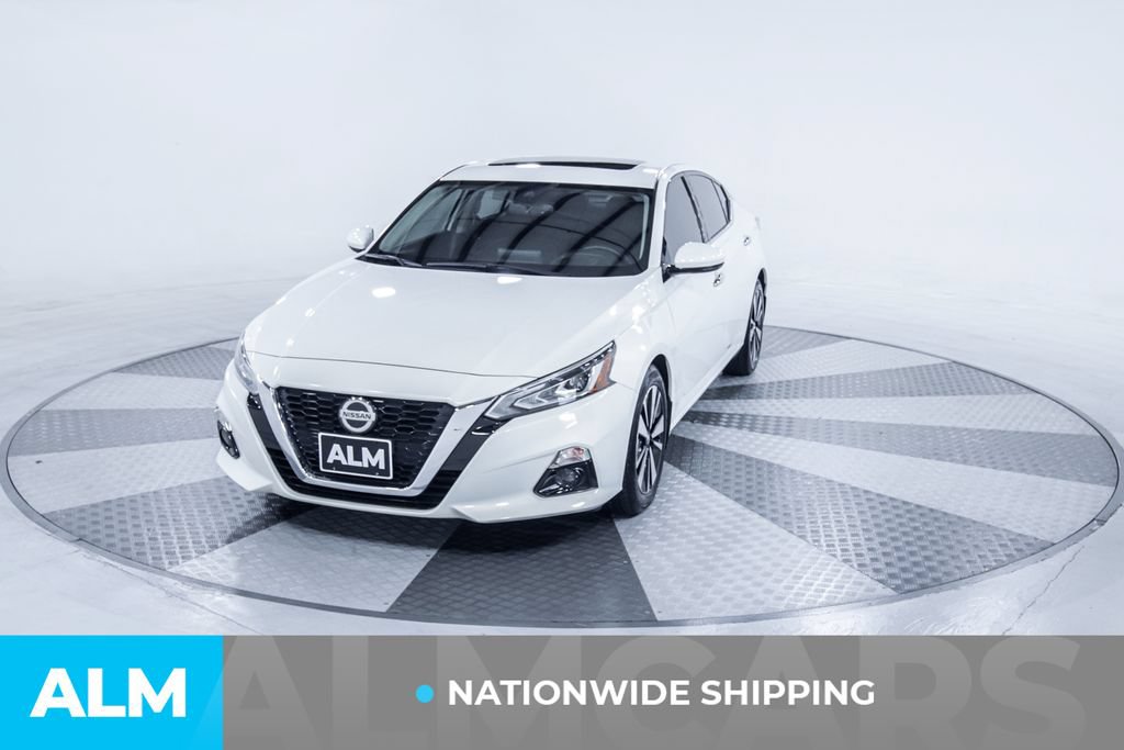 Used 2020 Nissan Altima 2.5 SV FWD image 2