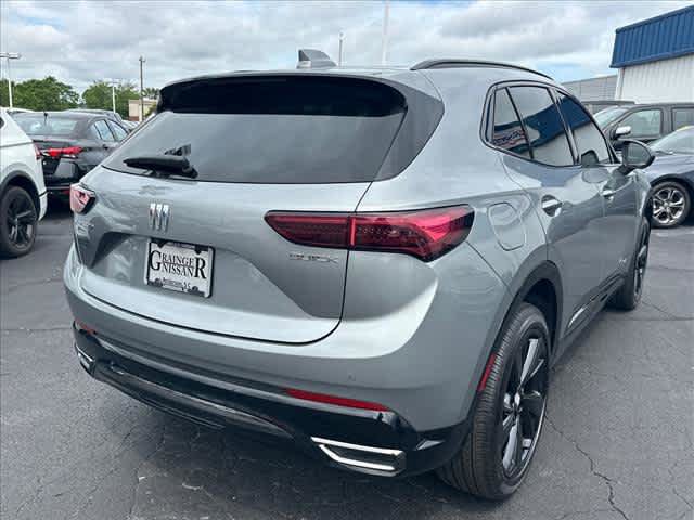 Used 2024 Buick Envision Sport Touring AWD/4WD image 3