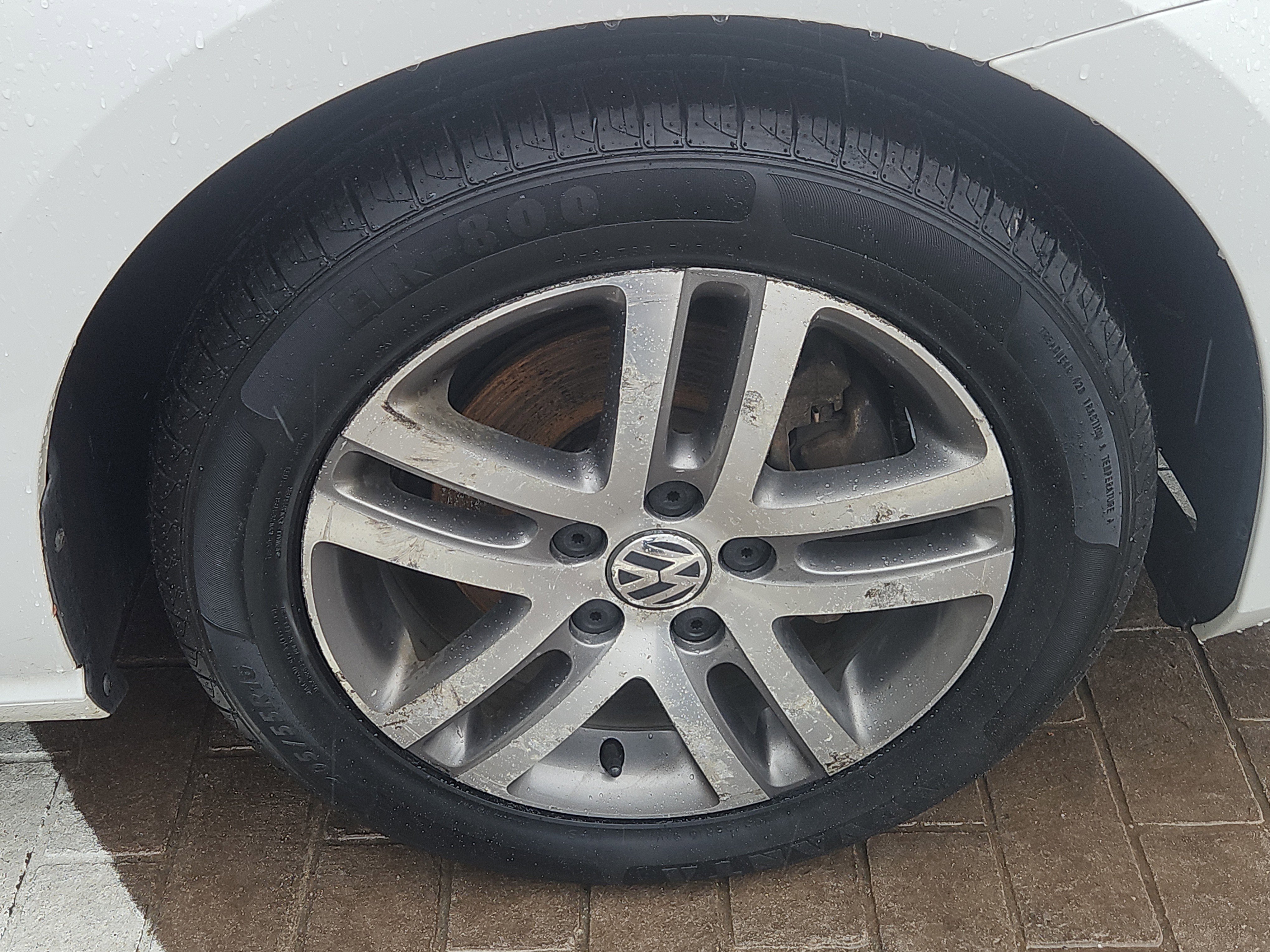 Used 2016 Volkswagen Golf S image 24