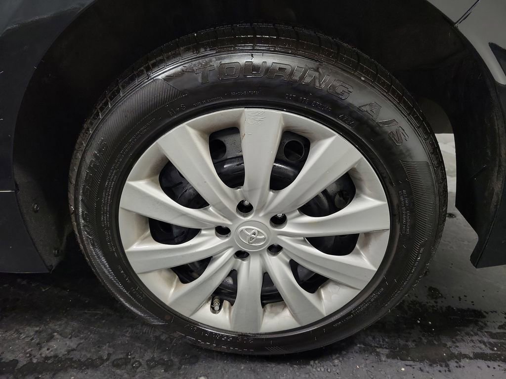 Used 2023 Toyota Corolla LE image 10