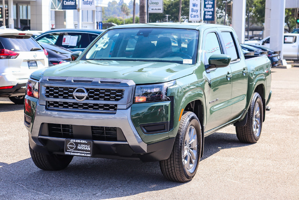 New 2027 Nissan Frontier SV w/ Tow Package RWD image 3