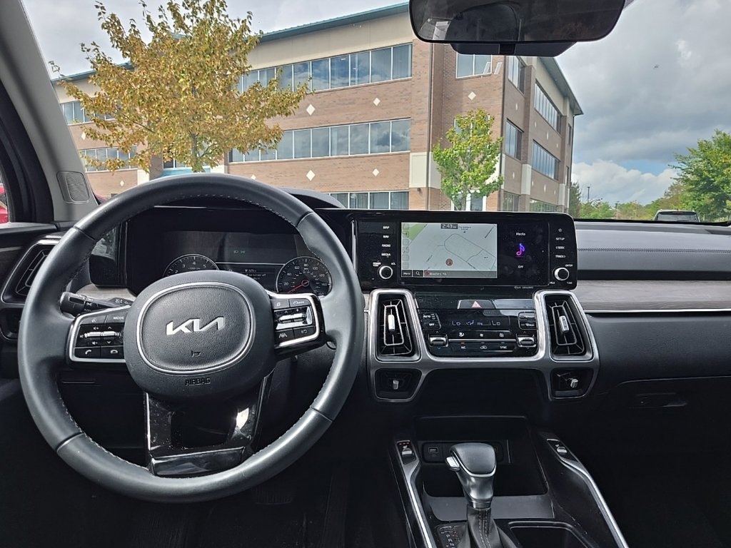 Certified 2023 Kia Sorento S w/ Panoramic Sunroof Package AWD/4WD image 34