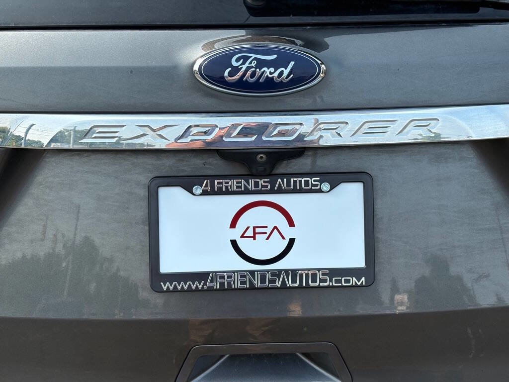 Used 2017 Ford Explorer Limited image 24