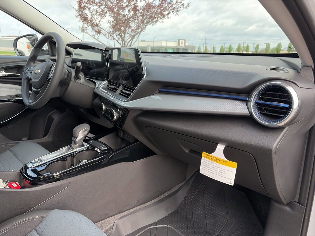 New 2026 Chevrolet Trax LT FWD image 25