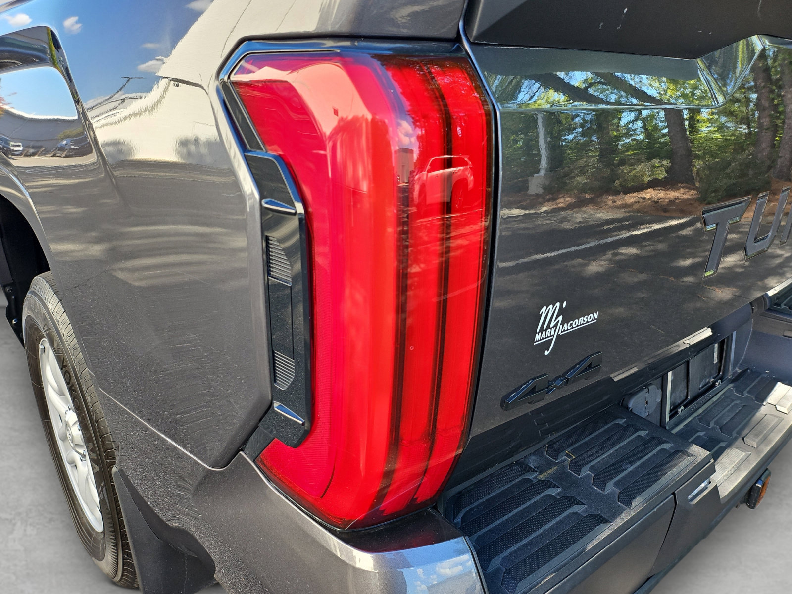 Used 2023 Toyota Tundra SR w/ SR Tow Package AWD/4WD image 19