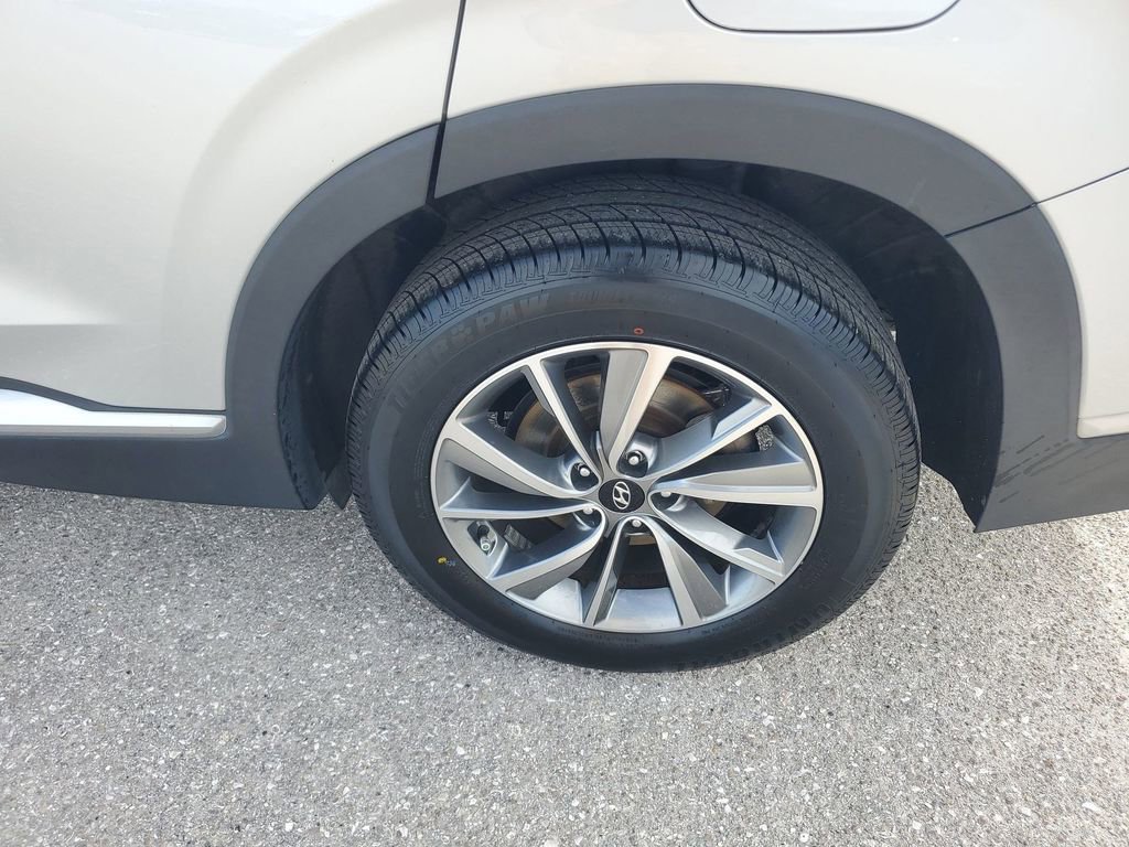 Used 2019 Hyundai Santa Fe Limited image 20