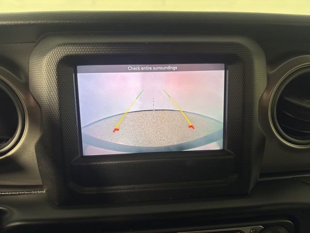 Used 2022 Jeep Wrangler Unlimited Sport image 3