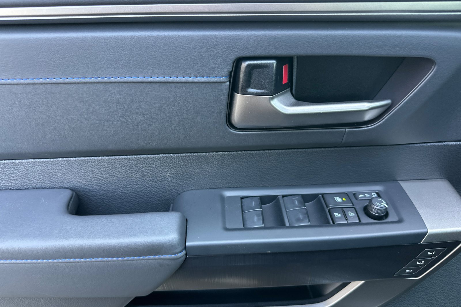 New 2026 Toyota Sequoia Platinum image 11