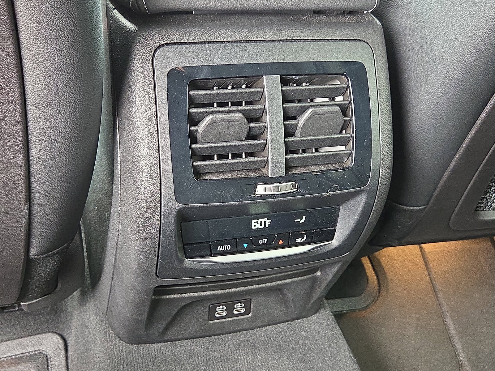 Used 2023 BMW X4 M40i AWD/4WD image 11