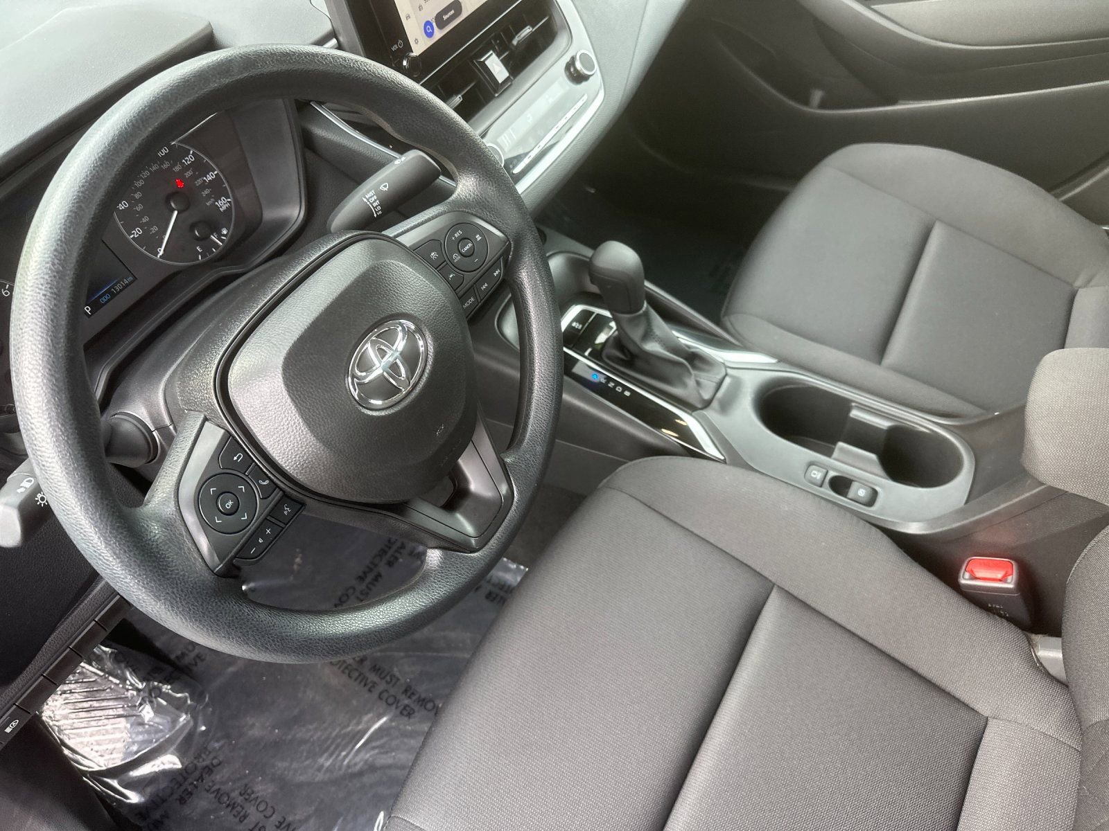 Used 2025 Toyota Corolla LE image 10