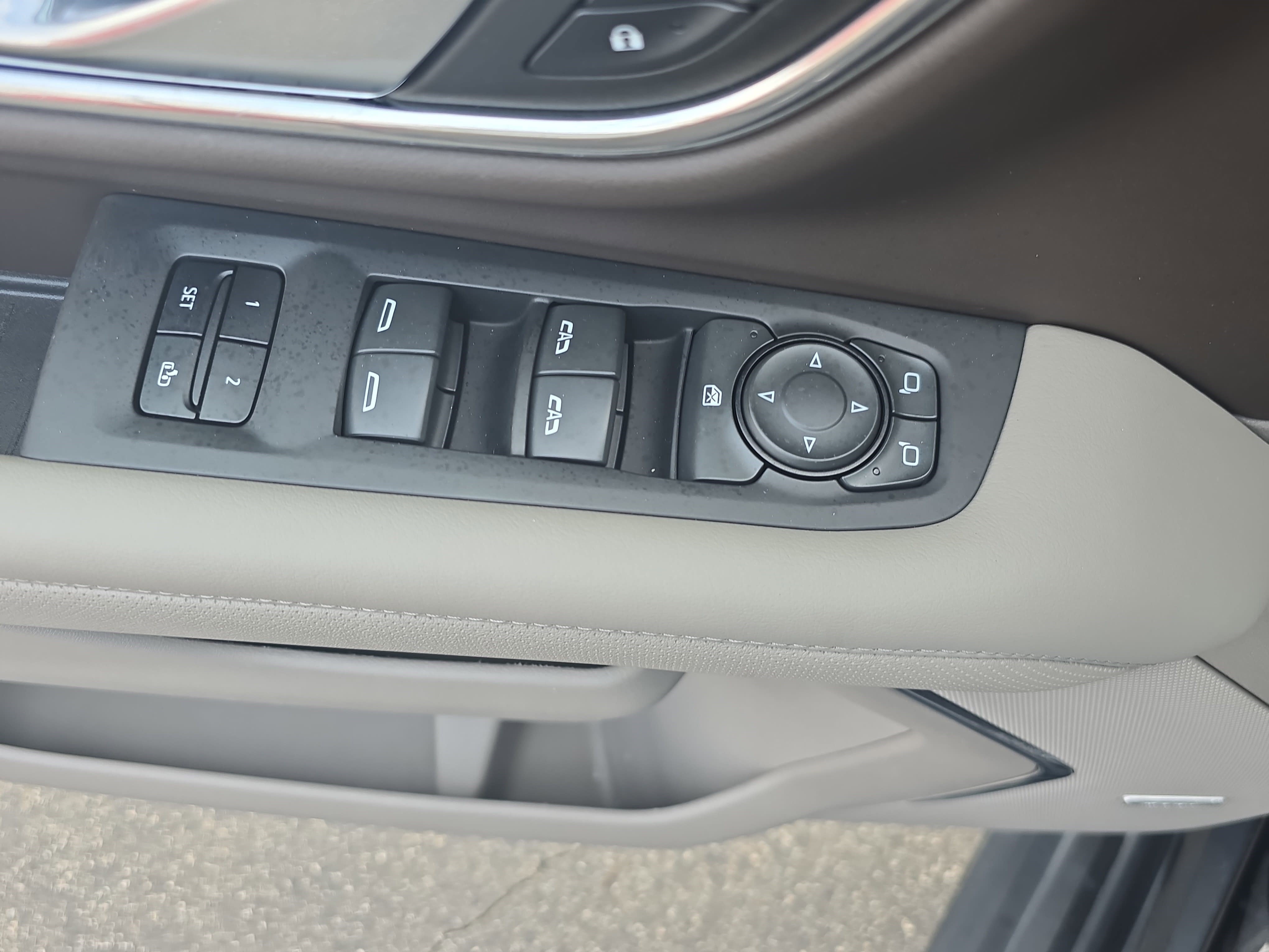 Used 2023 GMC Yukon SLT image 28