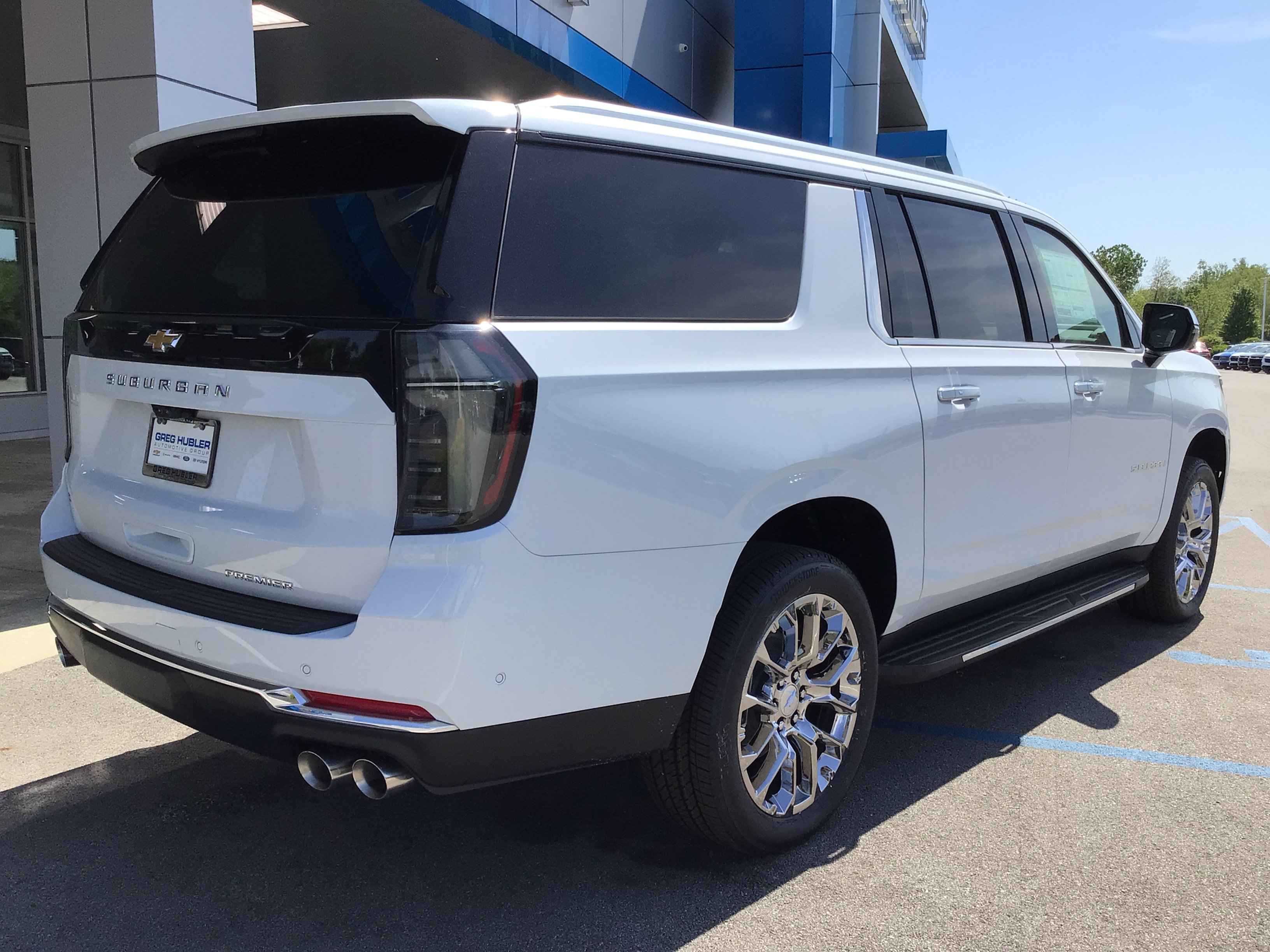 New 2026 Chevrolet Suburban Premier AWD/4WD image 7