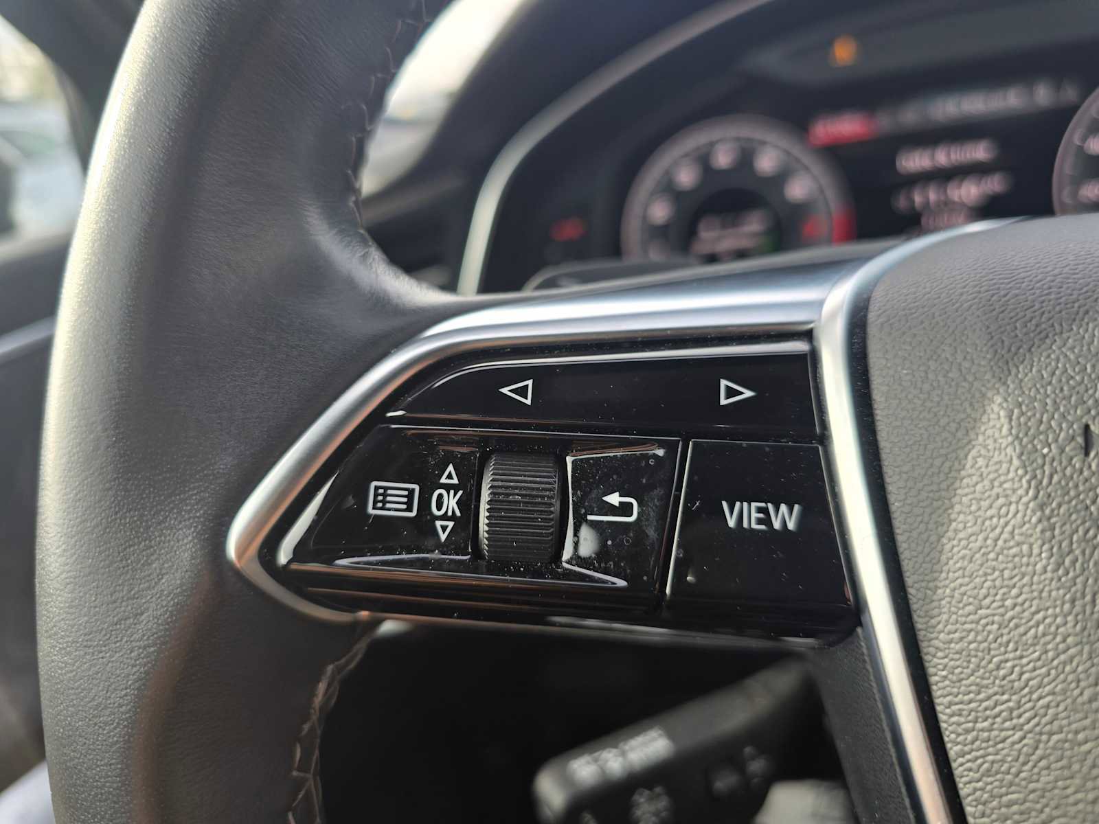 Used 2024 Audi A6 Premium Plus w/ Premium Plus Package image 34