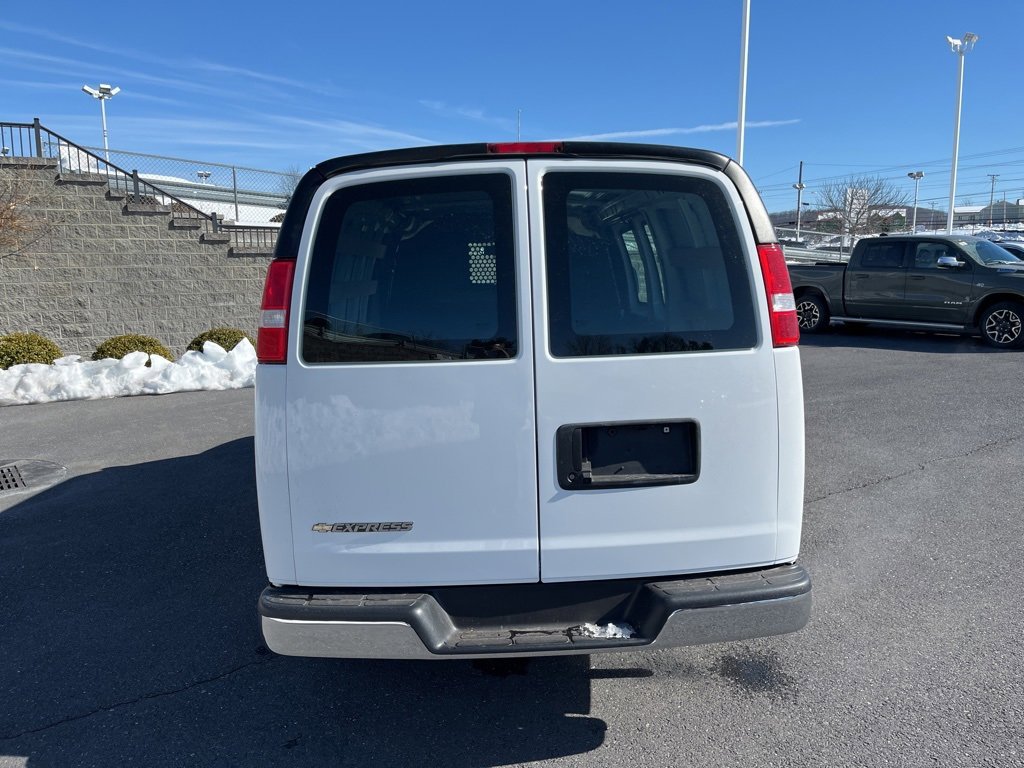 Used 2024 Chevrolet Express 2500 w/ Driver Convenience Package image 8