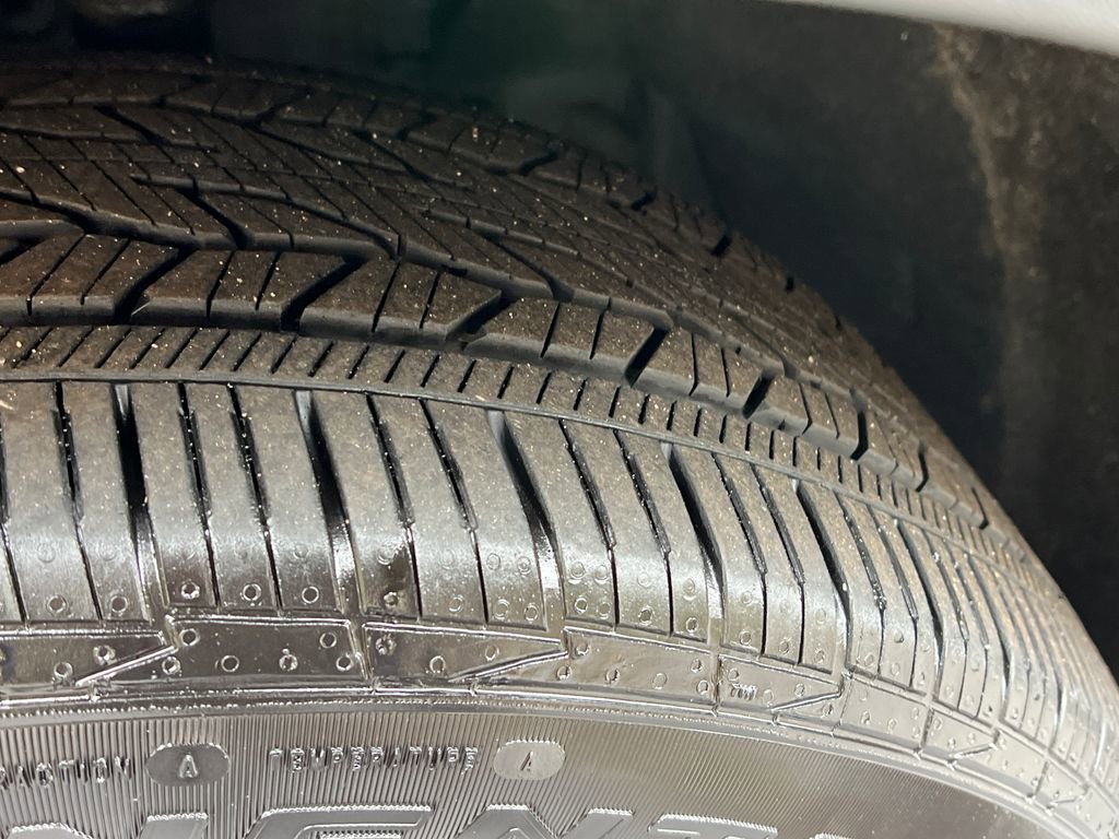 Used 2025 Toyota Grand Highlander AWD image 27