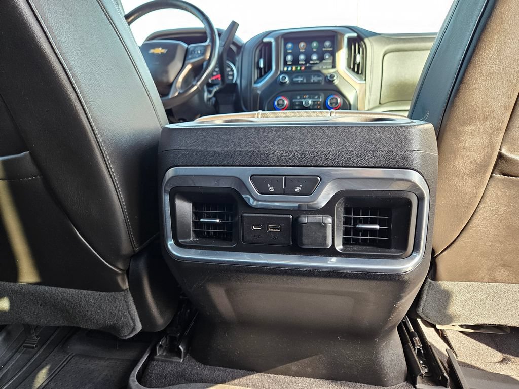 Used 2019 Chevrolet Silverado 1500 High Country w/ Technology Package AWD/4WD image 32