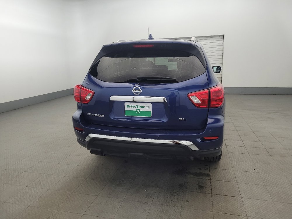 Used 2019 Nissan Pathfinder SL image 7