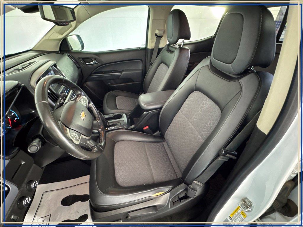Used 2017 Chevrolet Colorado Z71 AWD/4WD image 30