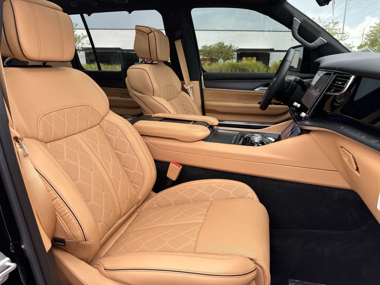 New 2026 Jeep Grand Wagoneer Summit AWD/4WD image 23