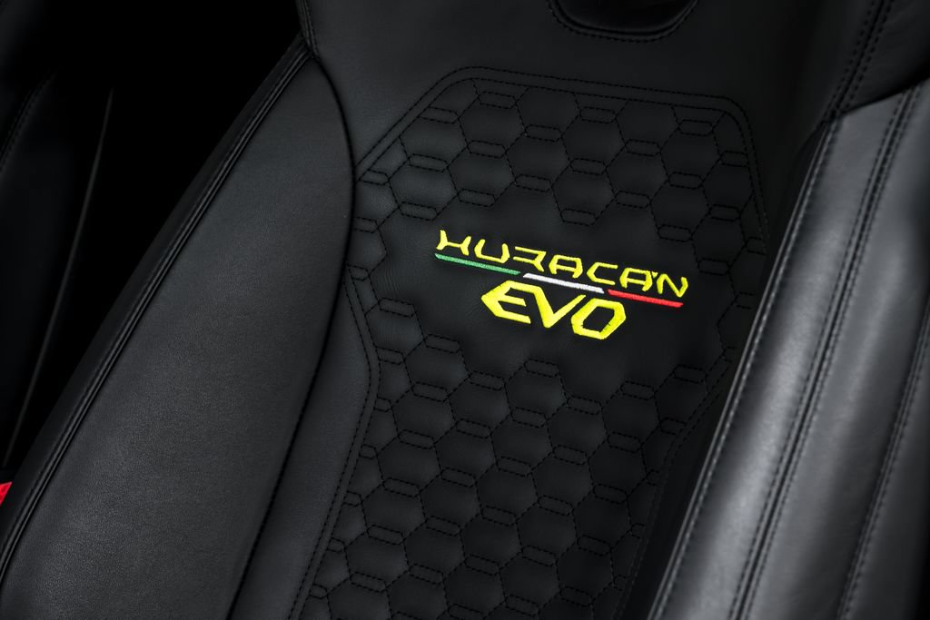 Used 2022 Lamborghini Huracan EVO AWD/4WD image 21