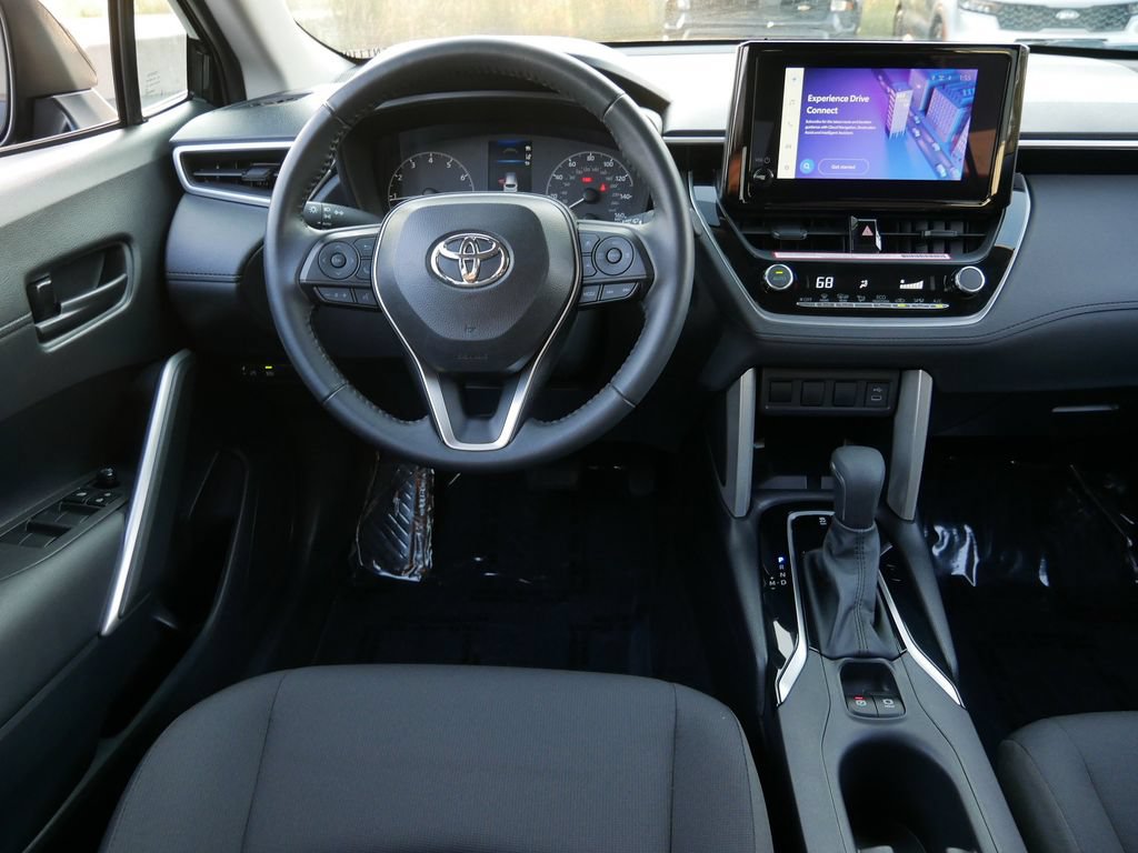 Certified 2024 Toyota Corolla Cross LE AWD/4WD image 12