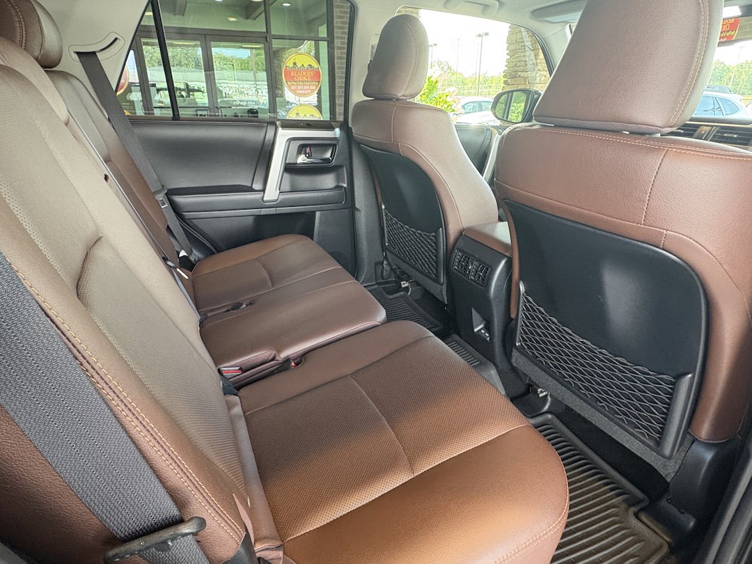 Used 2023 Toyota 4Runner Limited AWD/4WD image 33