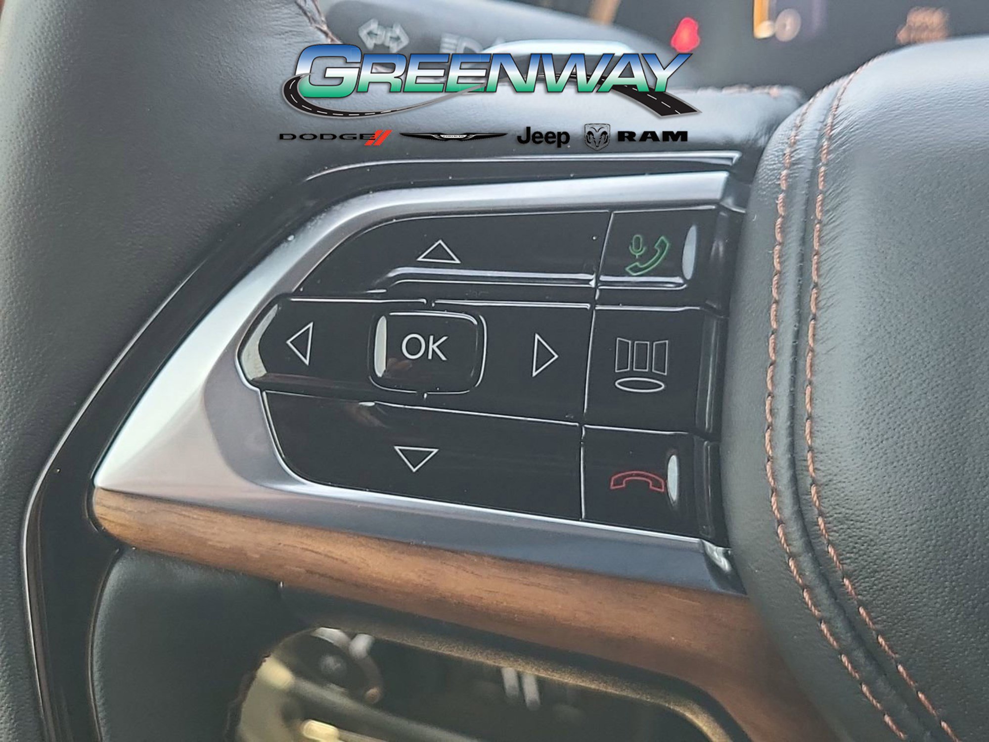 Used 2024 Jeep Grand Cherokee Summit image 28