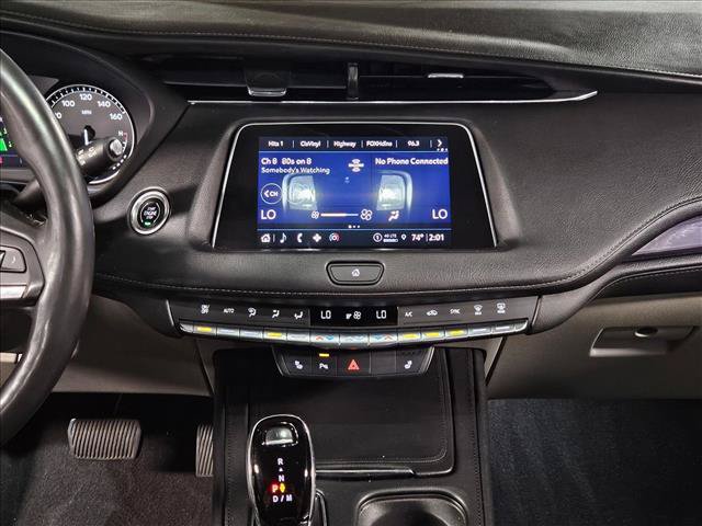 Used 2023 Cadillac XT4 Luxury w/ Cold Weather Package FWD image 14
