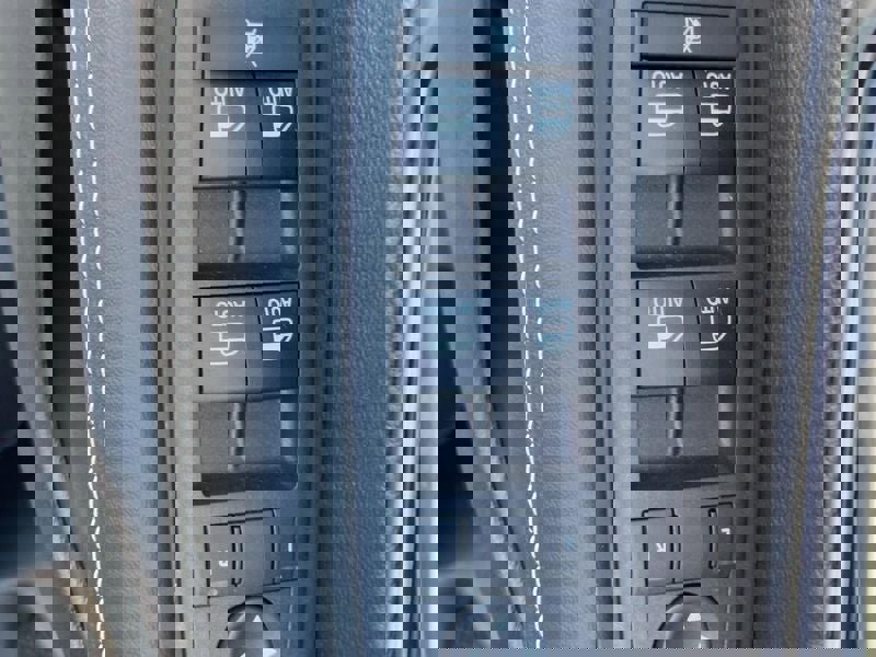 New 2026 Chrysler Voyager LX image 19