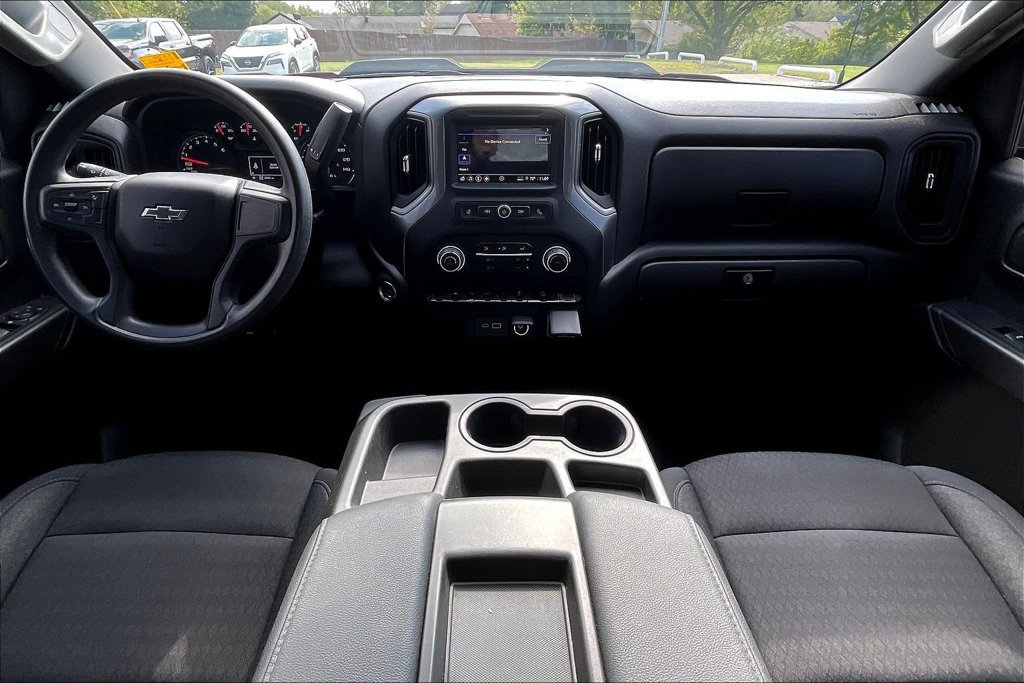 Used 2024 Chevrolet Silverado 1500 Custom Trail Boss AWD/4WD image 5