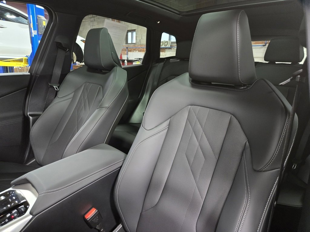 Used 2025 BMW X3 M50 w/ Premium Package image 13