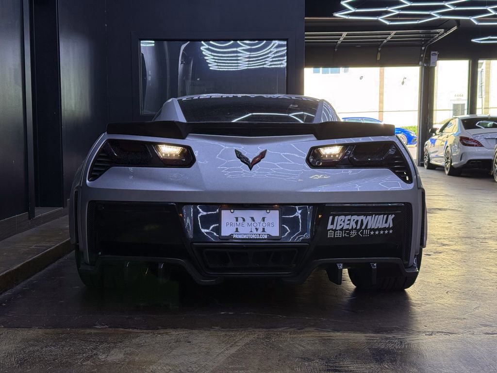 Used 2016 Chevrolet Corvette Stingray Coupe w/ 3LT Preferred Equipment Group RWD image 8