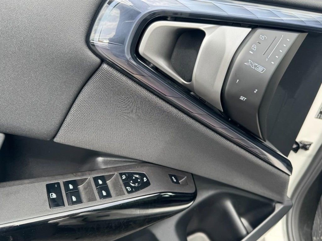 Used 2026 BMW X3 xDrive30 image 16