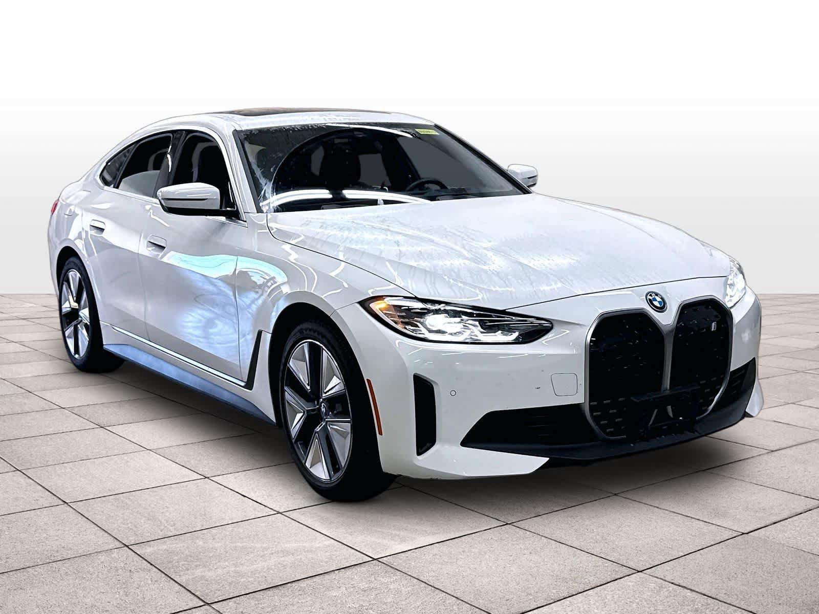 Used 2024 BMW i4 eDrive35 w/ Premium Package RWD image 2